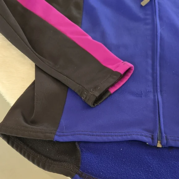 Pearl Izumi Purple Bicycling Jacket with Logo - Picture 3 of 13